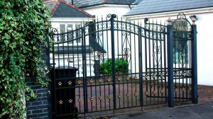 Double-Gated-Doored-Drive-Way-Pontypridd-Wrought-Iron-16