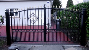Double-Gates-Drive-Way-Pontypridd-Wrought-Iron-9