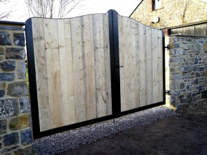 Double-Gates-Wood-and-Iron-Drive-Way-Pontypridd-Wrought-Iron-15