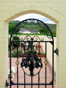 Single-Arched-Iron-Gate-Pontypridd-Wrought-Iron-6