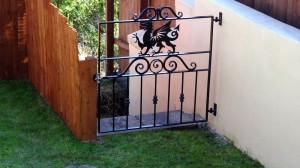 Single-Garden-Gate-Pontypridd-Wrought-Iron-8