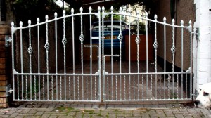 rive-way-Double-Iron-Gate-Garage-Pontypridd-Wrought-Iron-17